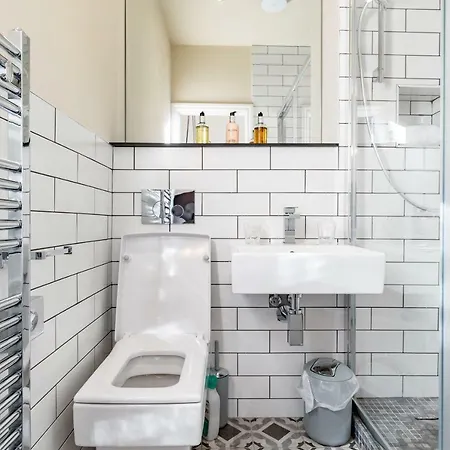 The Thoresby At Claremont Serviced *