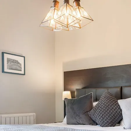 Apartament The Thoresby At Claremont Serviced